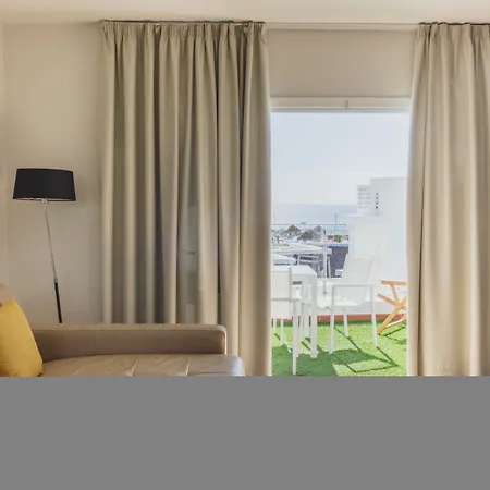 Flamingo Mate Отель Адехе