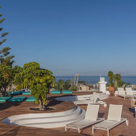 Hotel Flamingo Mate 4*