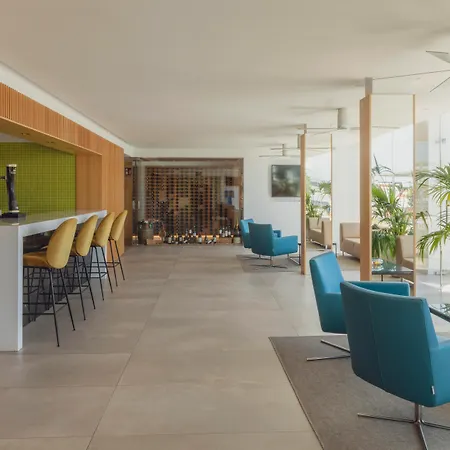 Flamingo Mate Hotel 4*