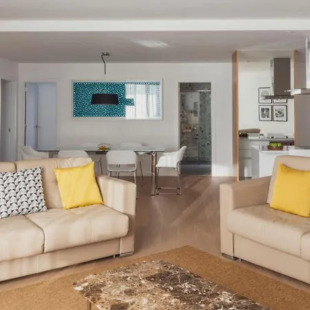 Flamingo Mate Costa Adeje (Tenerife)