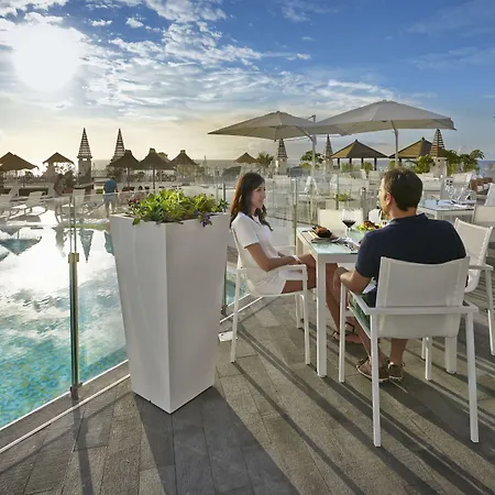 Flamingo Mate Отель Адехе