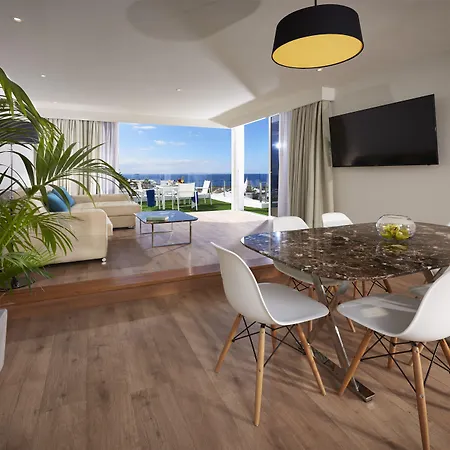 Flamingo Mate Отель