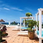 Flamingo Mate Hotel 4*