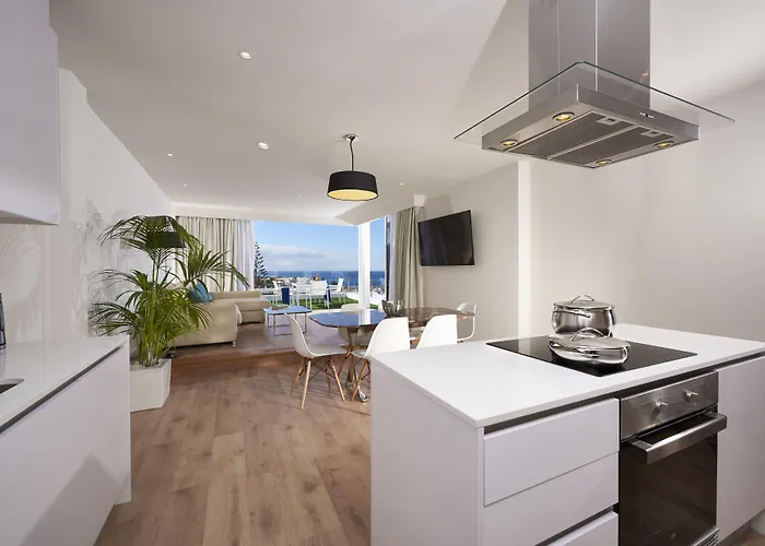 Flamingo Mate Hotel 4*