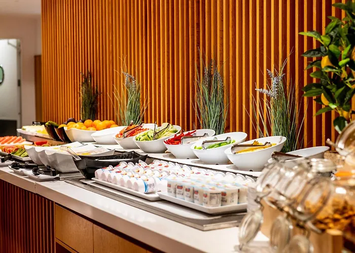 Flamingo Mate Costa Adeje (Tenerife)